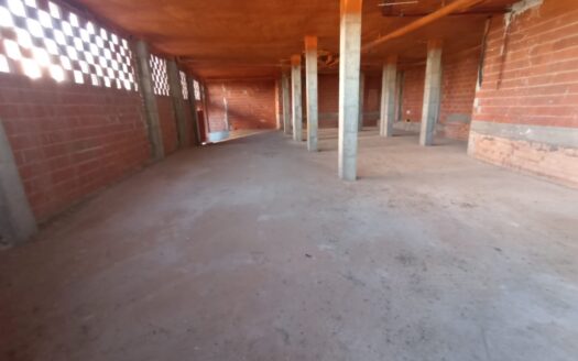 LOCAL EN VENTA EN LA CISTERNIGA