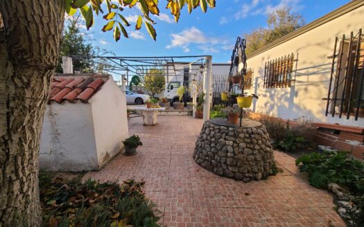 SE VENDE VIVIENDA CON NAVE JUNTO AV.GIJÓN