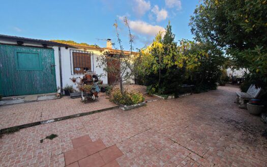 SE VENDE VIVIENDA CON NAVE JUNTO AV.GIJÓN