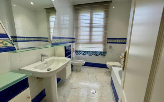 SE VENDE CHALET INDEPENDIENTE EN FUENTE BERROCAL