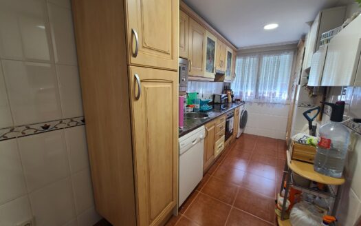 PISO EN VENTA EN ZARATÁN