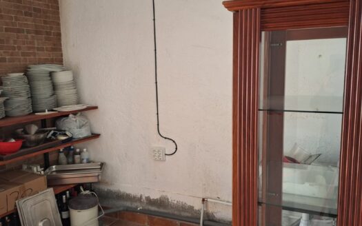 SE VENDE MESON EN VALORIA LA BUENA