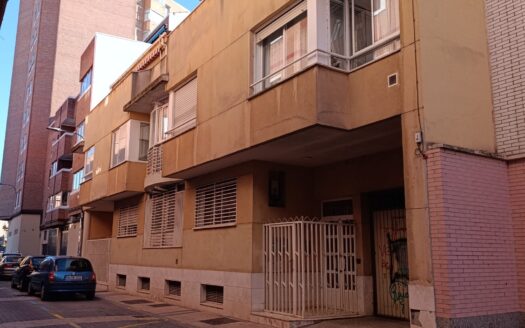 SE VENDE PISO EN CALLE SAN RAFAEL